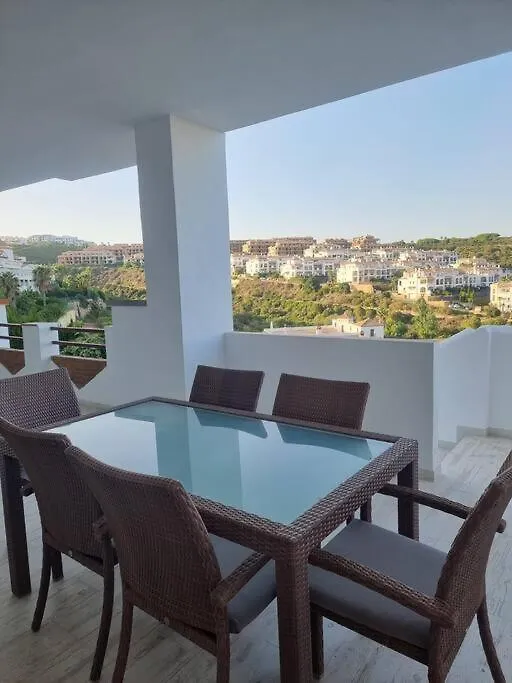 Sea Views Near Beach/Golfcourse With Exterior Hot Tub Alcaidesa